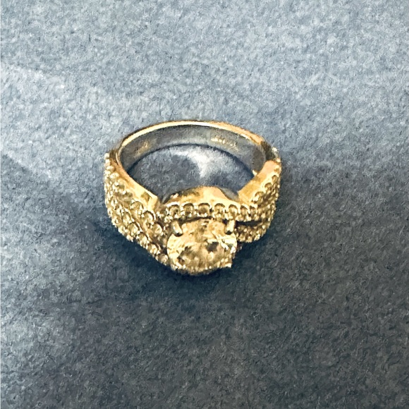 Cubic Zirconia ring with pave CZs in sterling silver- size 7 - Picture 7 of 8